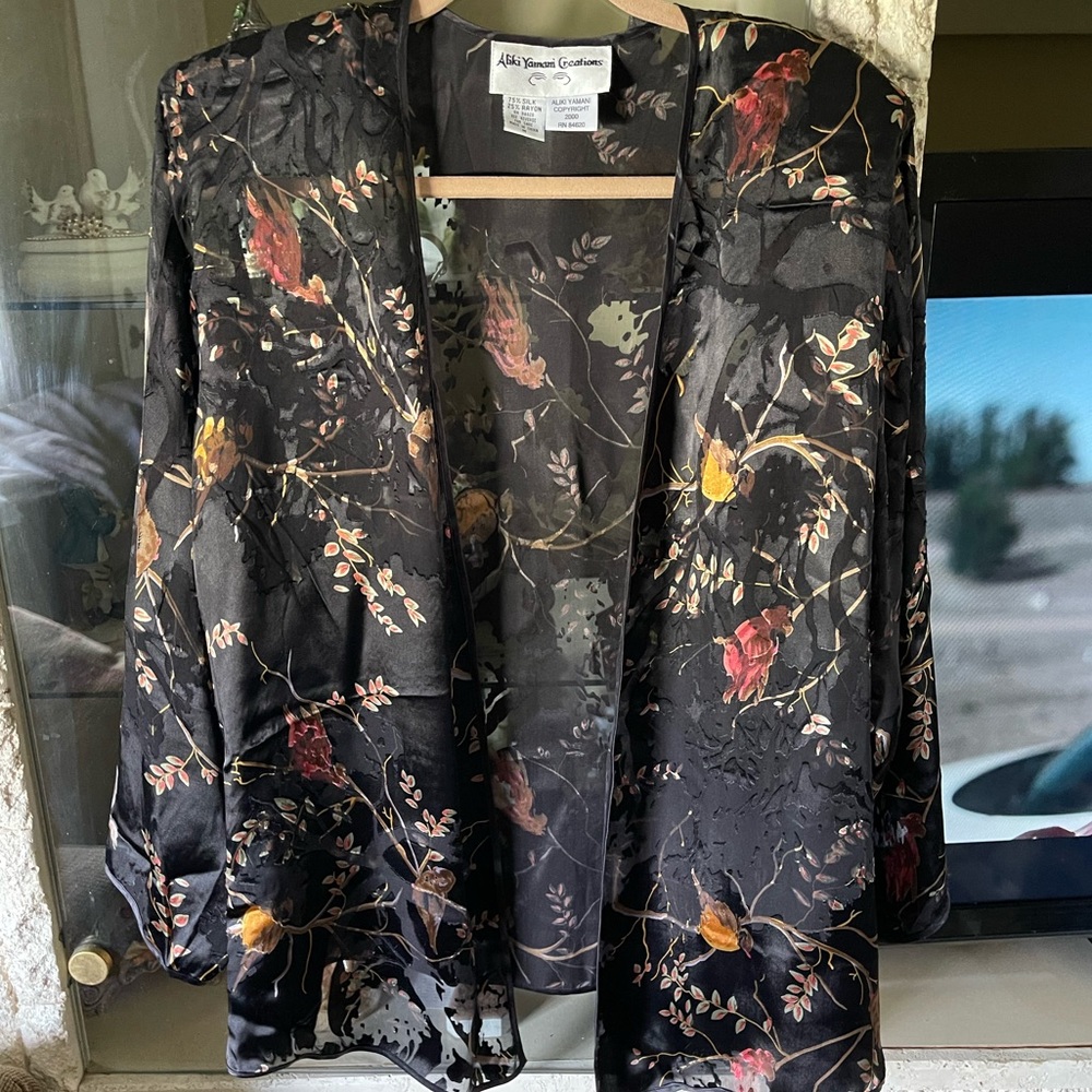 Silk Aliki Yamani top